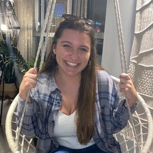 Meet your Posher, Maddie